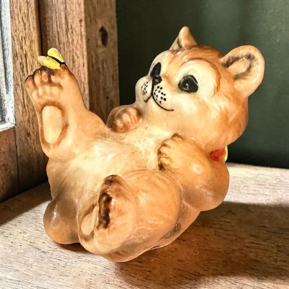 Cottagecore 1980 Linda K Powell Ceramic Honey Bear Figurine Butterfly Japan